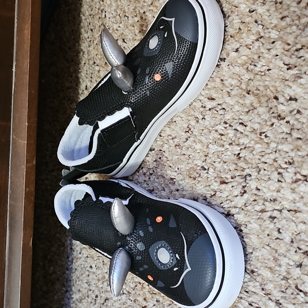 Vans Triceratops Dinosaur Classic Slip-on Sneakers - Picture 3 of 8